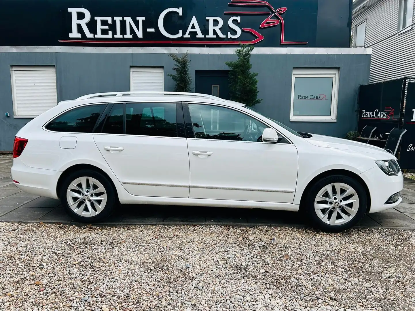 Skoda Superb Elegance 2.0TDI DSG/69TKM/NAVI/VOLL/ Wit - 2