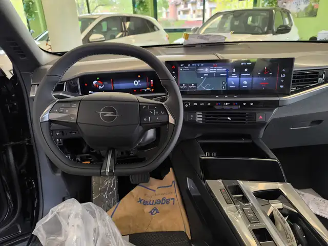 Opel Grandland view 11