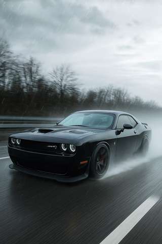 Imagine Dodge Challenger Automatik SRT Hellcat