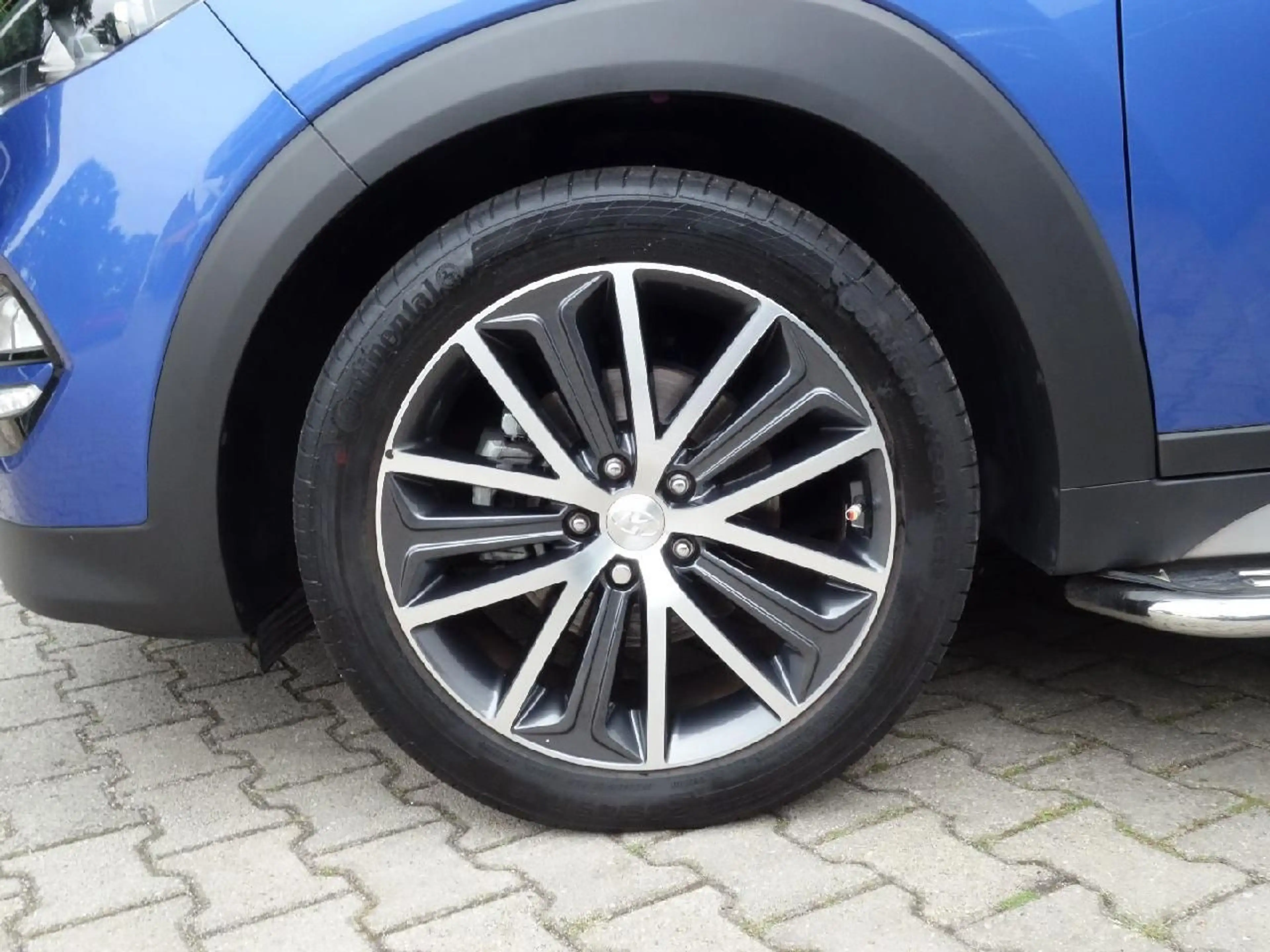 Hyundai TUCSON Passion + 2WD Autom NAVI DAB Winterp — photo 26
