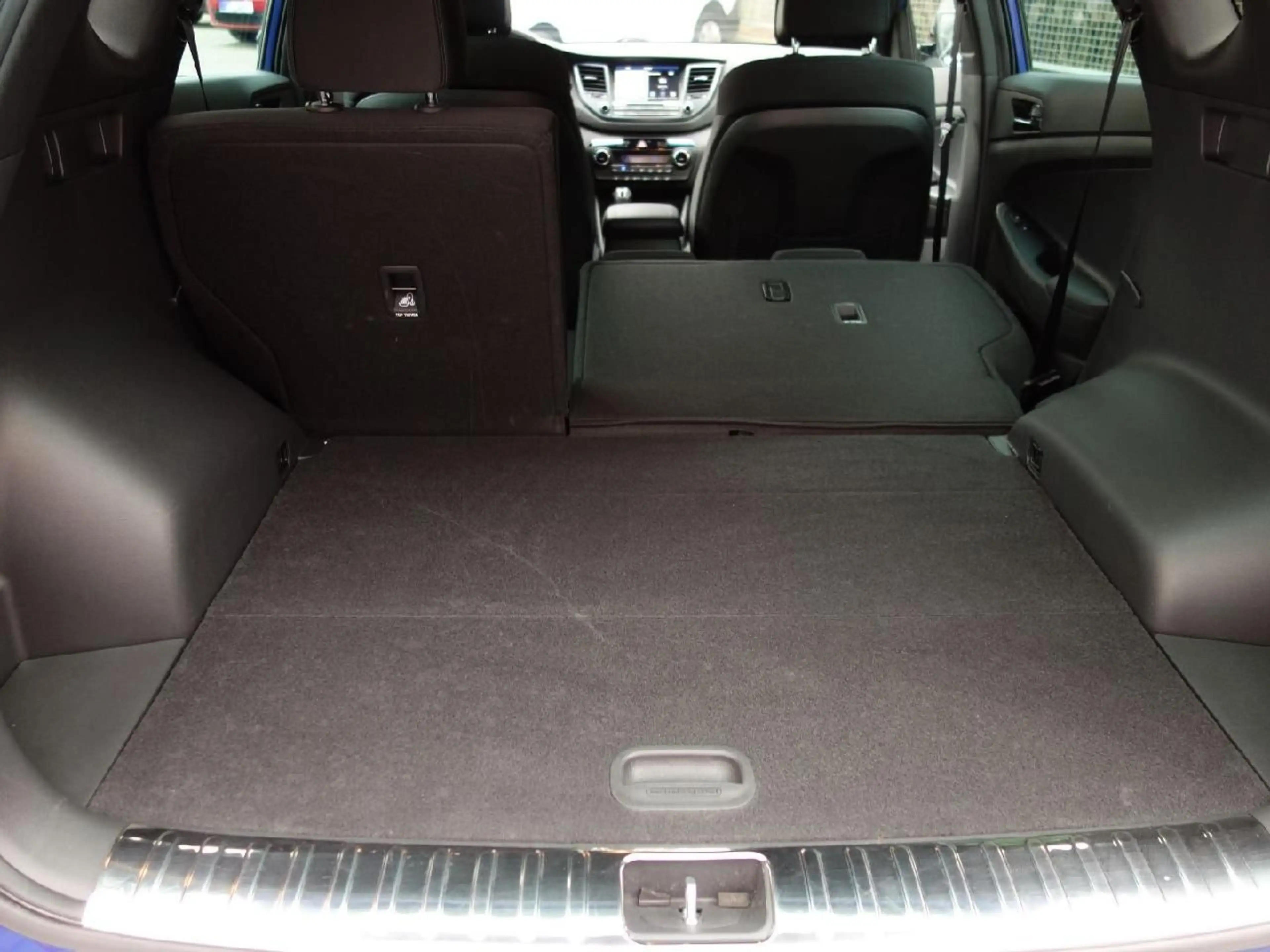 Hyundai TUCSON Passion + 2WD Autom NAVI DAB Winterp — photo 14