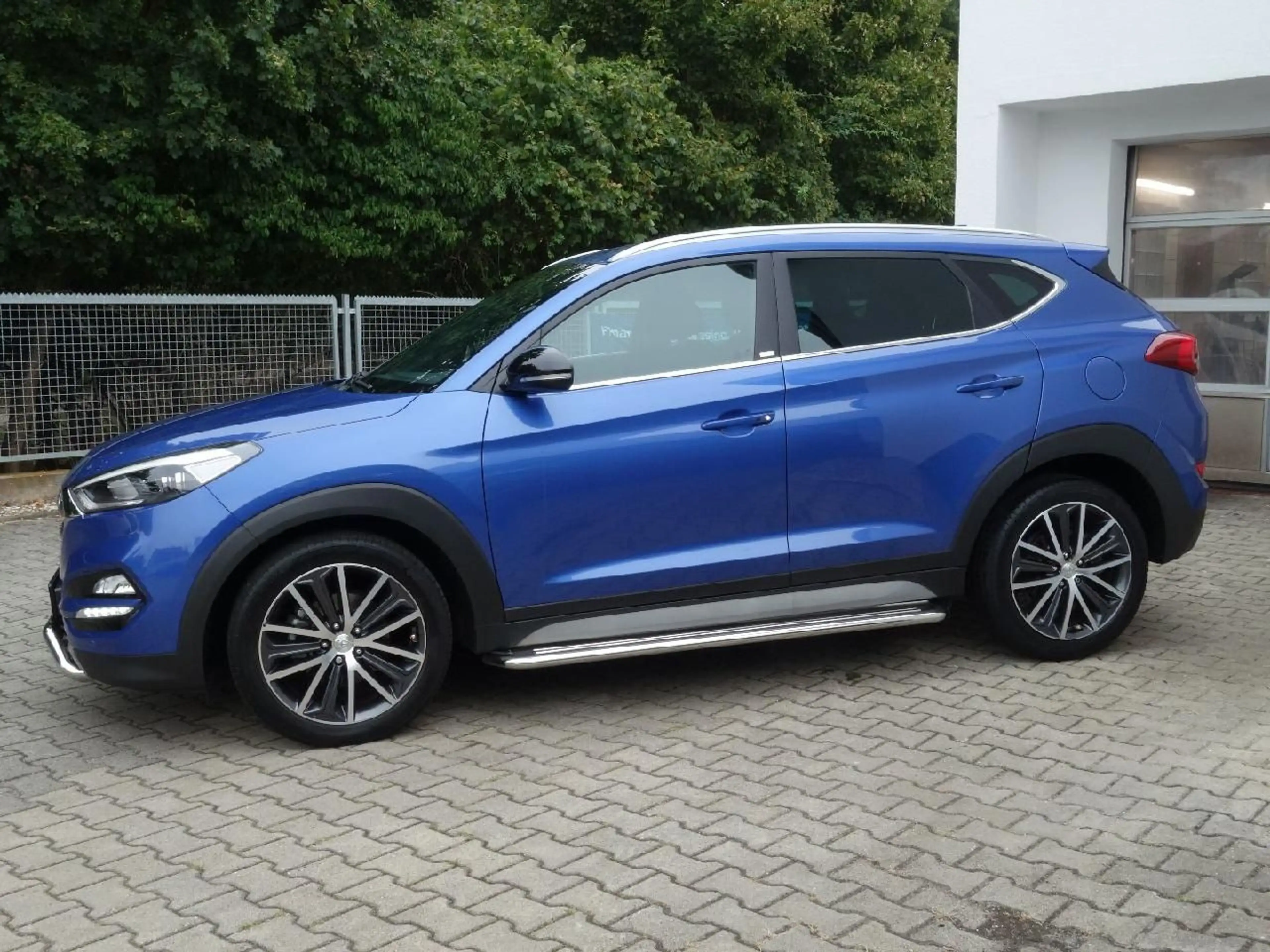 Hyundai TUCSON Passion + 2WD Autom NAVI DAB Winterp — photo 4
