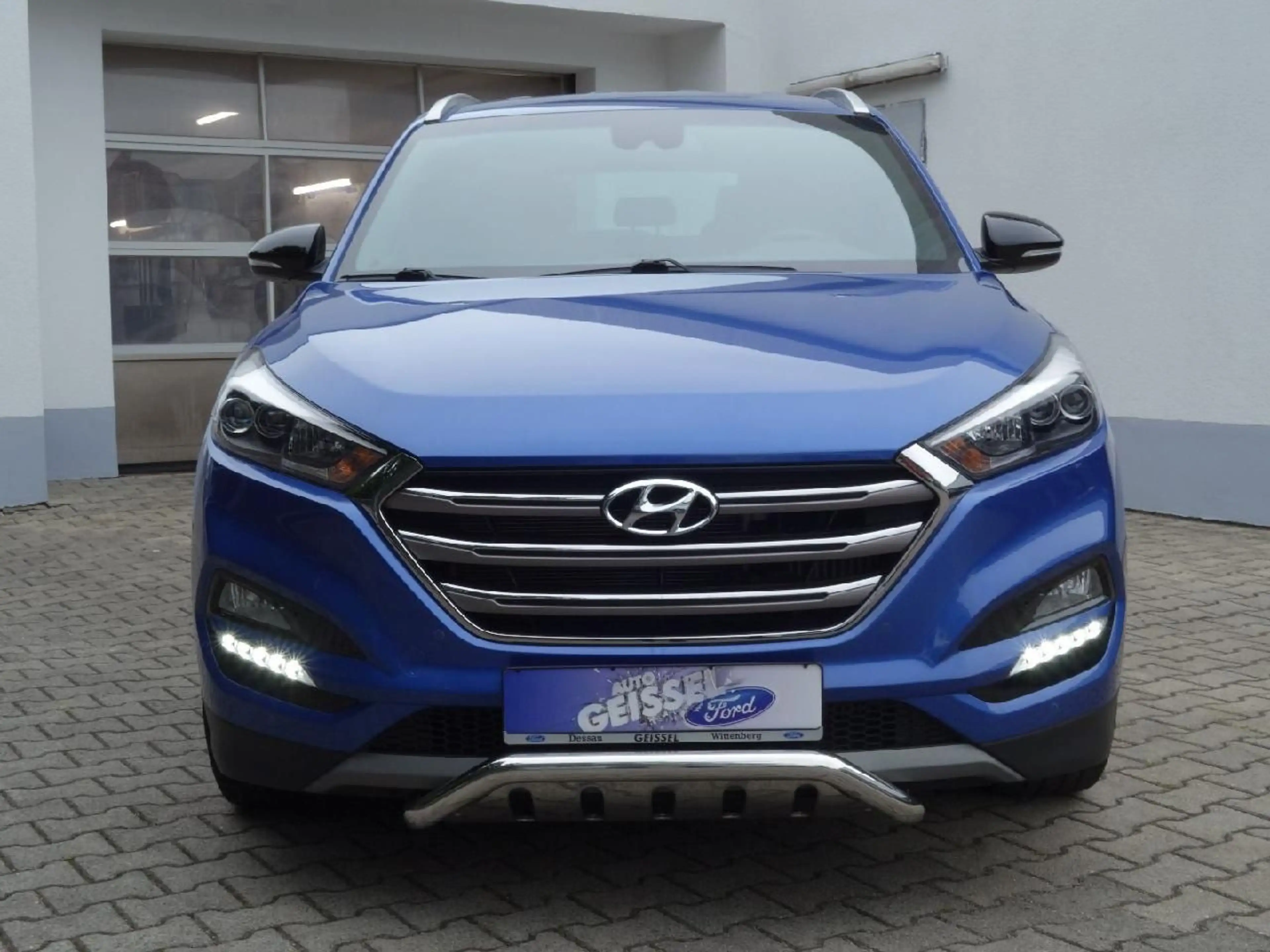 Hyundai TUCSON Passion + 2WD Autom NAVI DAB Winterp — photo 2