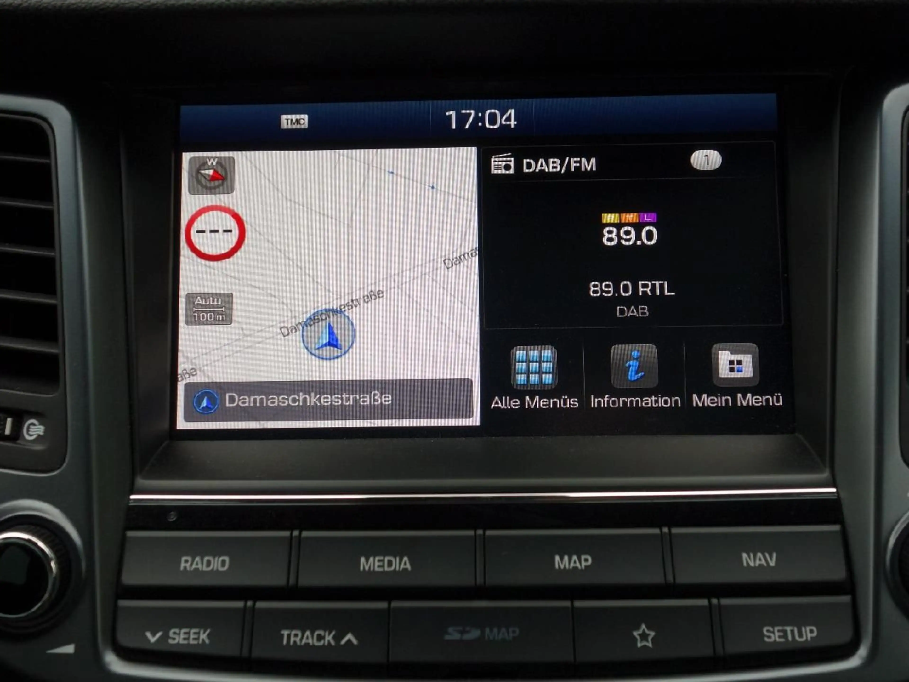 Hyundai TUCSON Passion + 2WD Autom NAVI DAB Winterp — photo 19