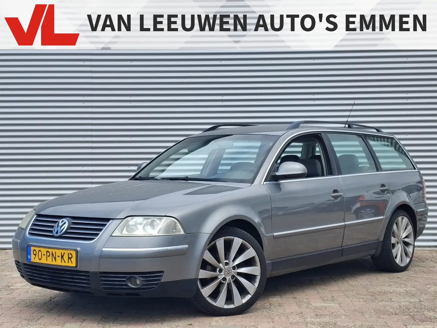 Volkswagen Passat Variant 1.6 | Nieuw Binnen! | Cruise | Clima | APK 19-03-2 Gris - 1