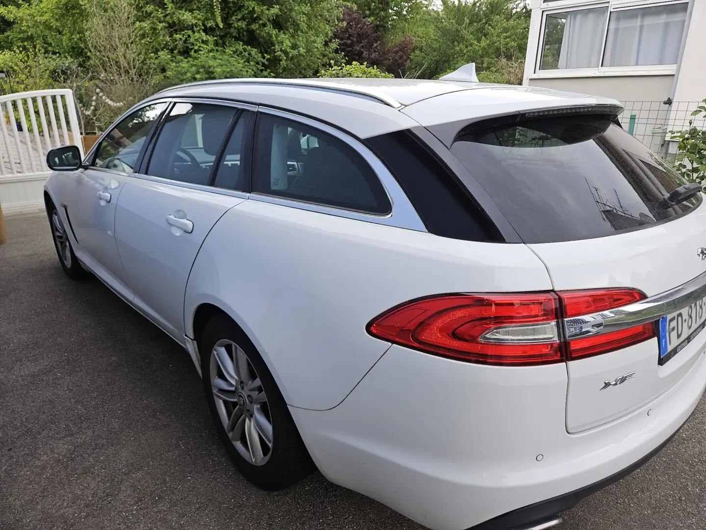 Jaguar XF 3.0 V6 Diesel Blanc - 2