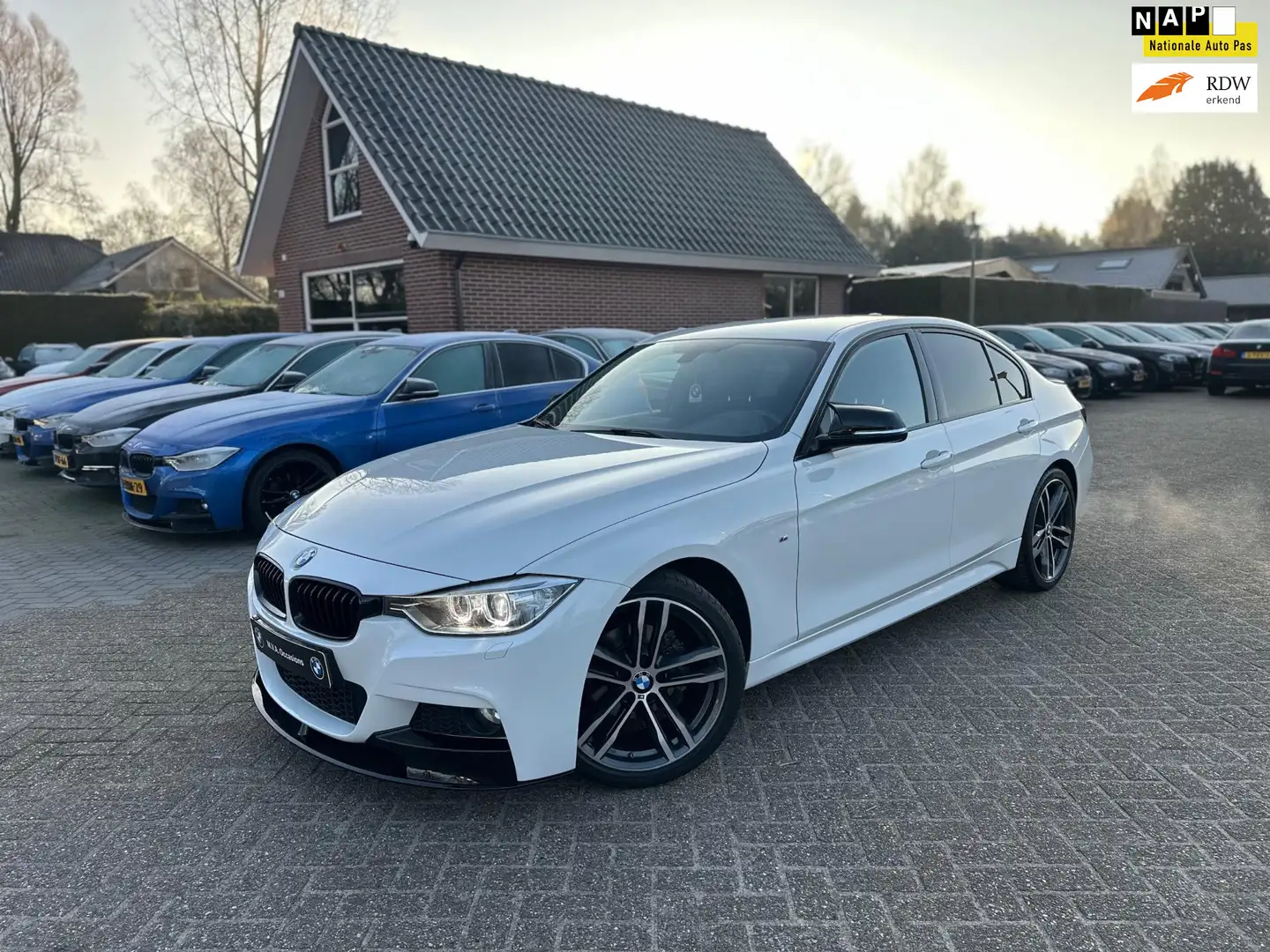 BMW 316 3-serie 316i Executive M Sport|Nwe Ketting + Kleps Bílá - 1