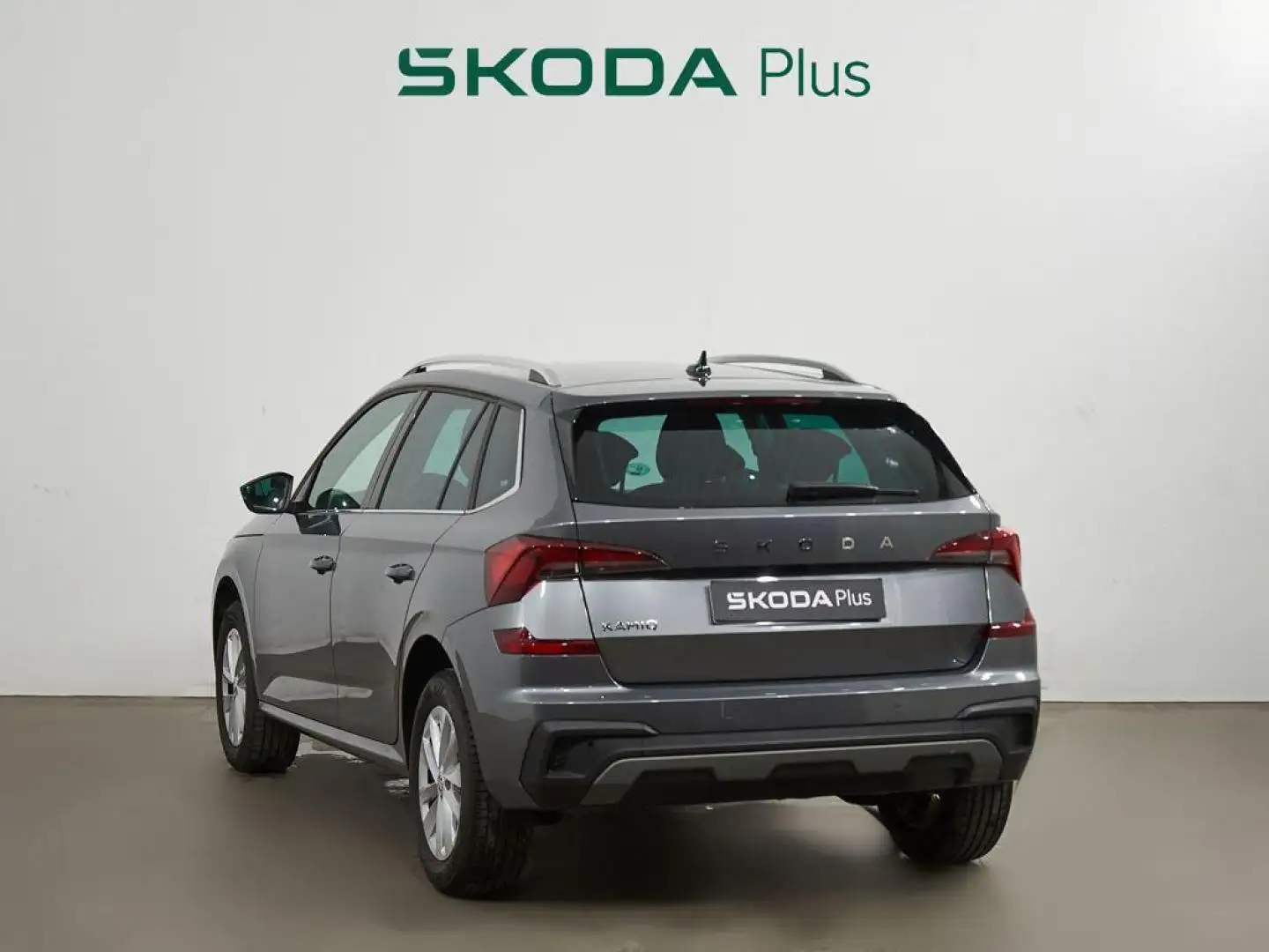 Skoda Kamiq 1.0 TSI Selection 85kW Grijs - 2