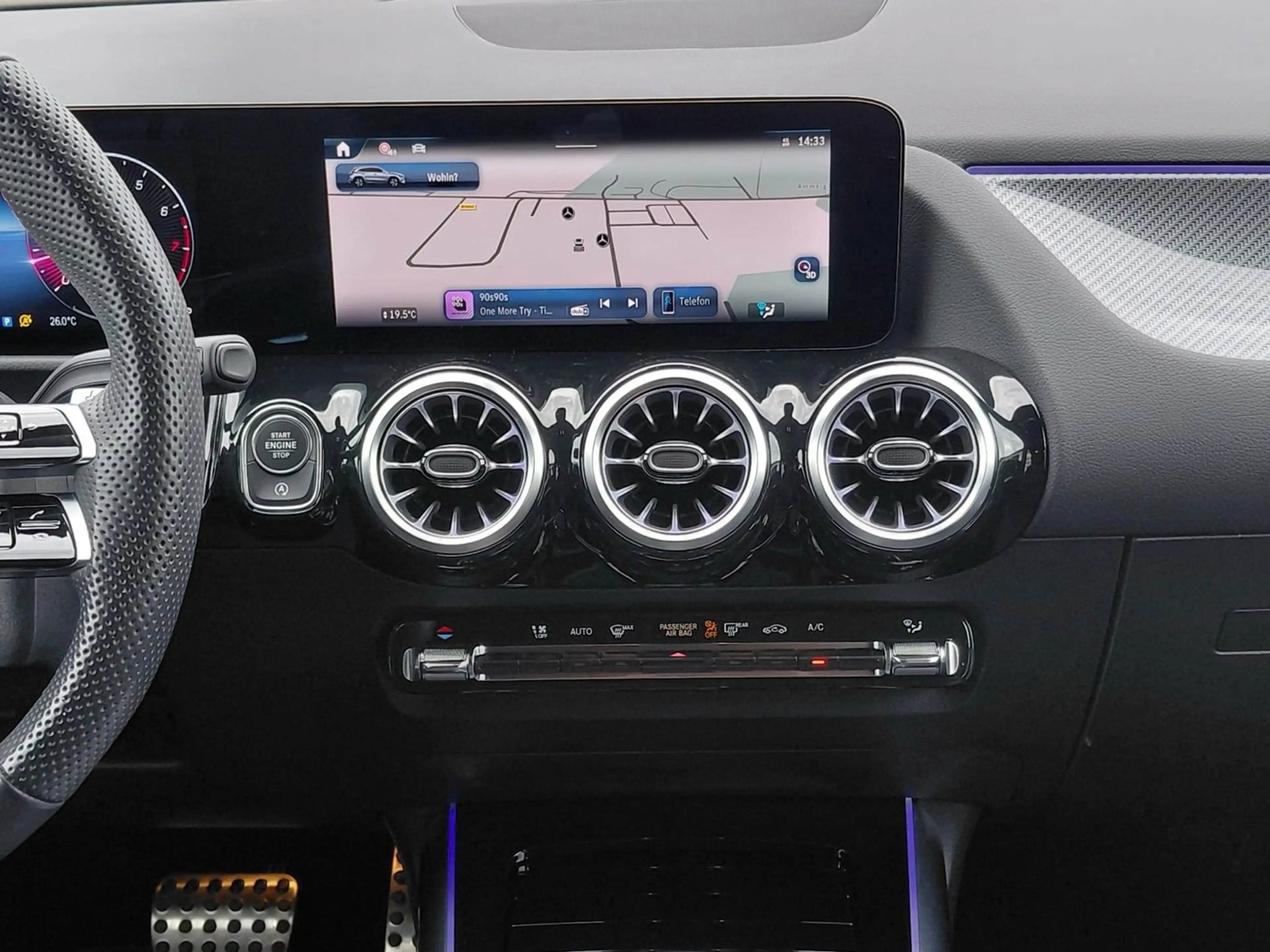 Mercedes-Benz GLA 220 4M AMG Adv.+/adp.Fwk/Memo/TotW/Multibeam — photo 13