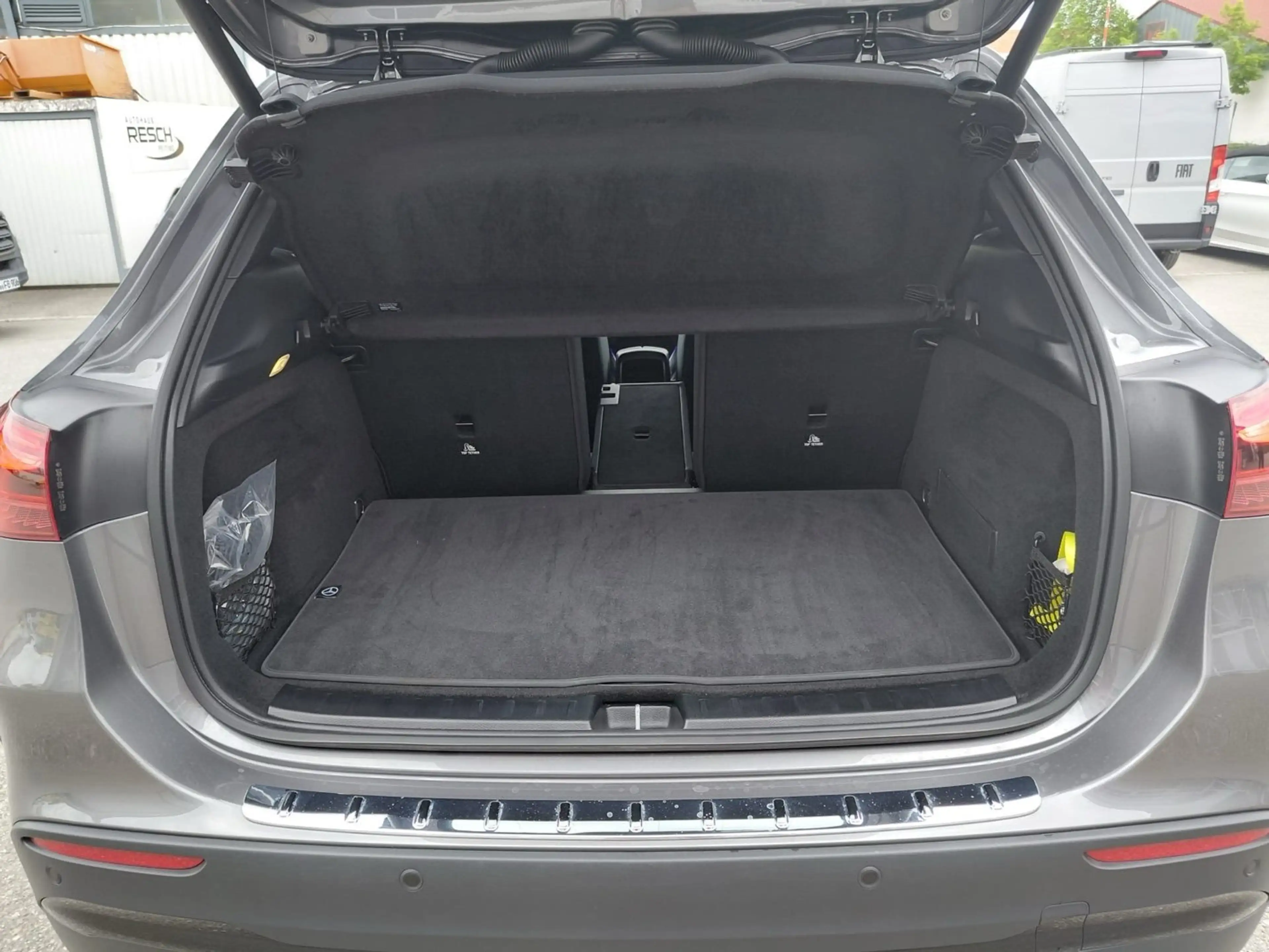 Mercedes-Benz GLA 220 4M AMG Adv.+/adp.Fwk/Memo/TotW/Multibeam — photo 9