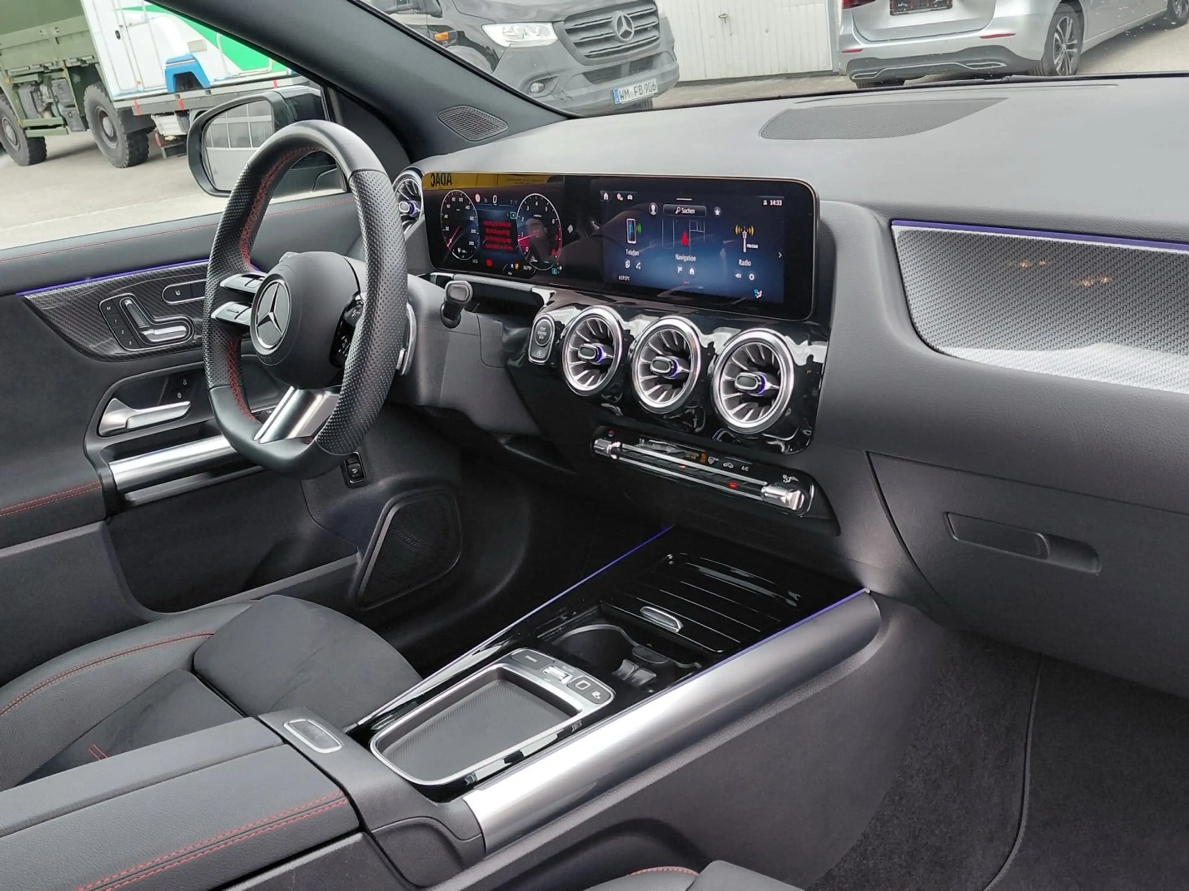 Mercedes-Benz GLA 220 4M AMG Adv.+/adp.Fwk/Memo/TotW/Multibeam — photo 12