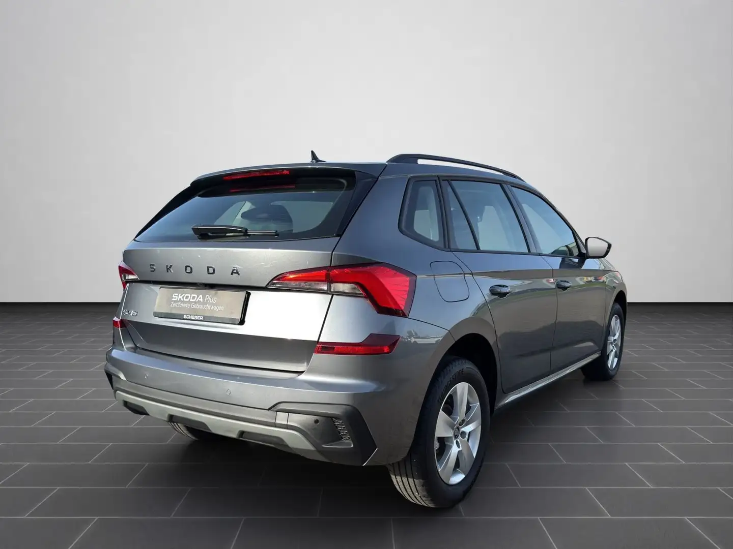 Skoda Kamiq 1.0 TSI Selection DSG RFK KIMA PDC CARPLAY Grau - 2