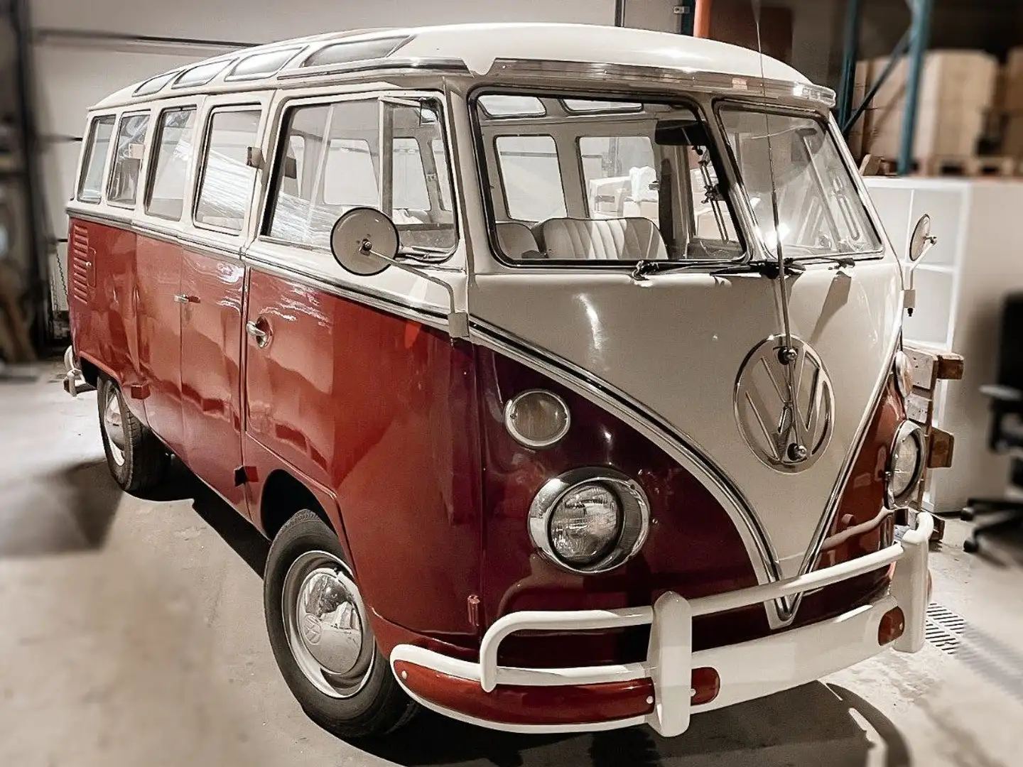 Volkswagen T1 Kombi Samba 23 Windows Roşu - 1