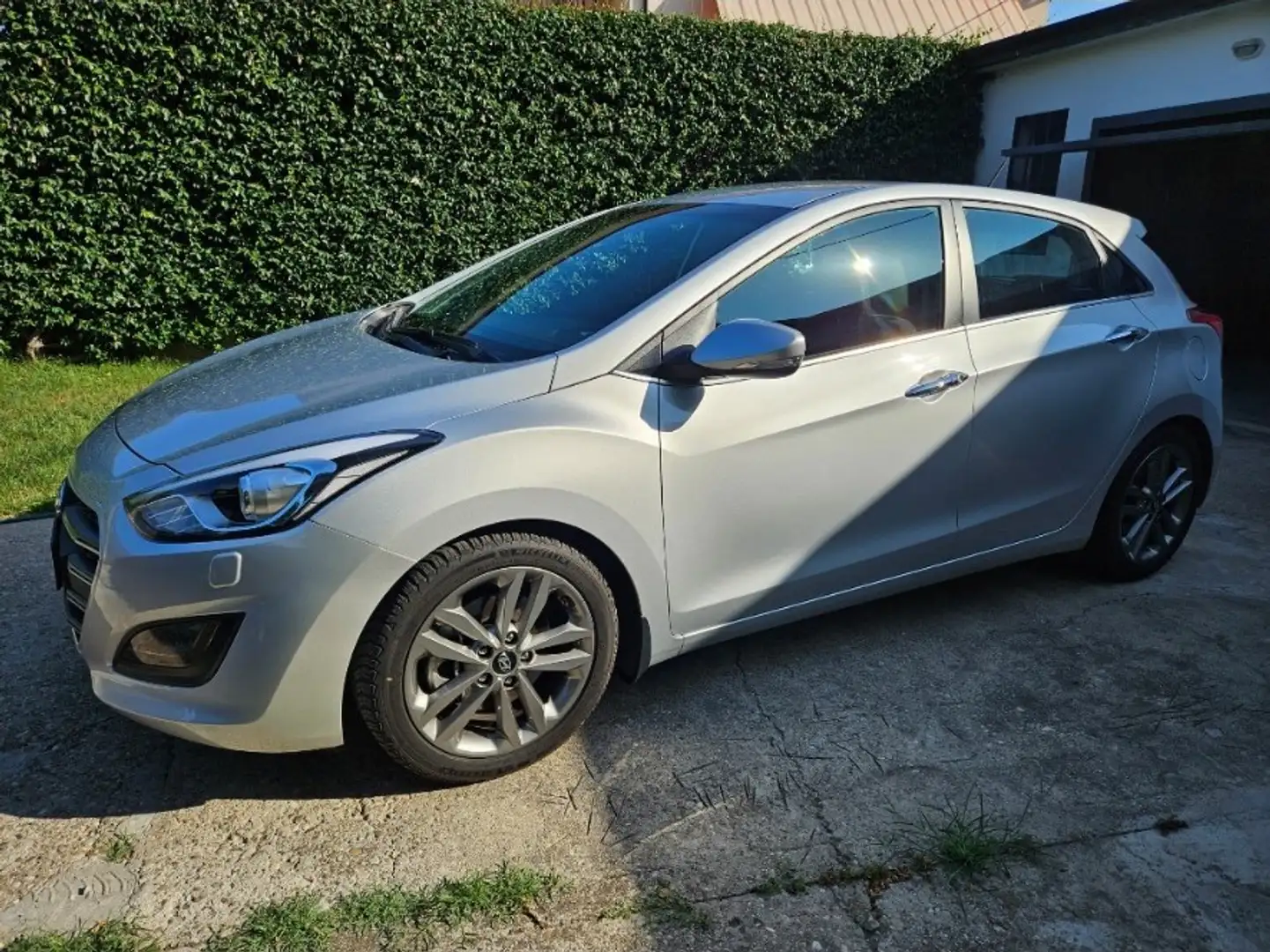 Hyundai i30 5p 1.6 crdi Sport 136cv auto - 2