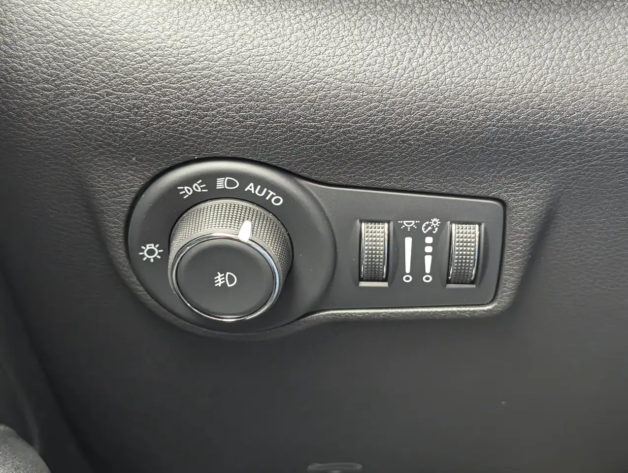 Jeep Compass photo Jeep Compass