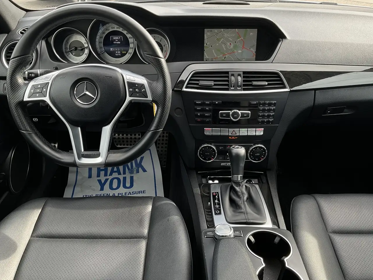 Mercedes-Benz C-Class снимка Mercedes-Benz C-Class