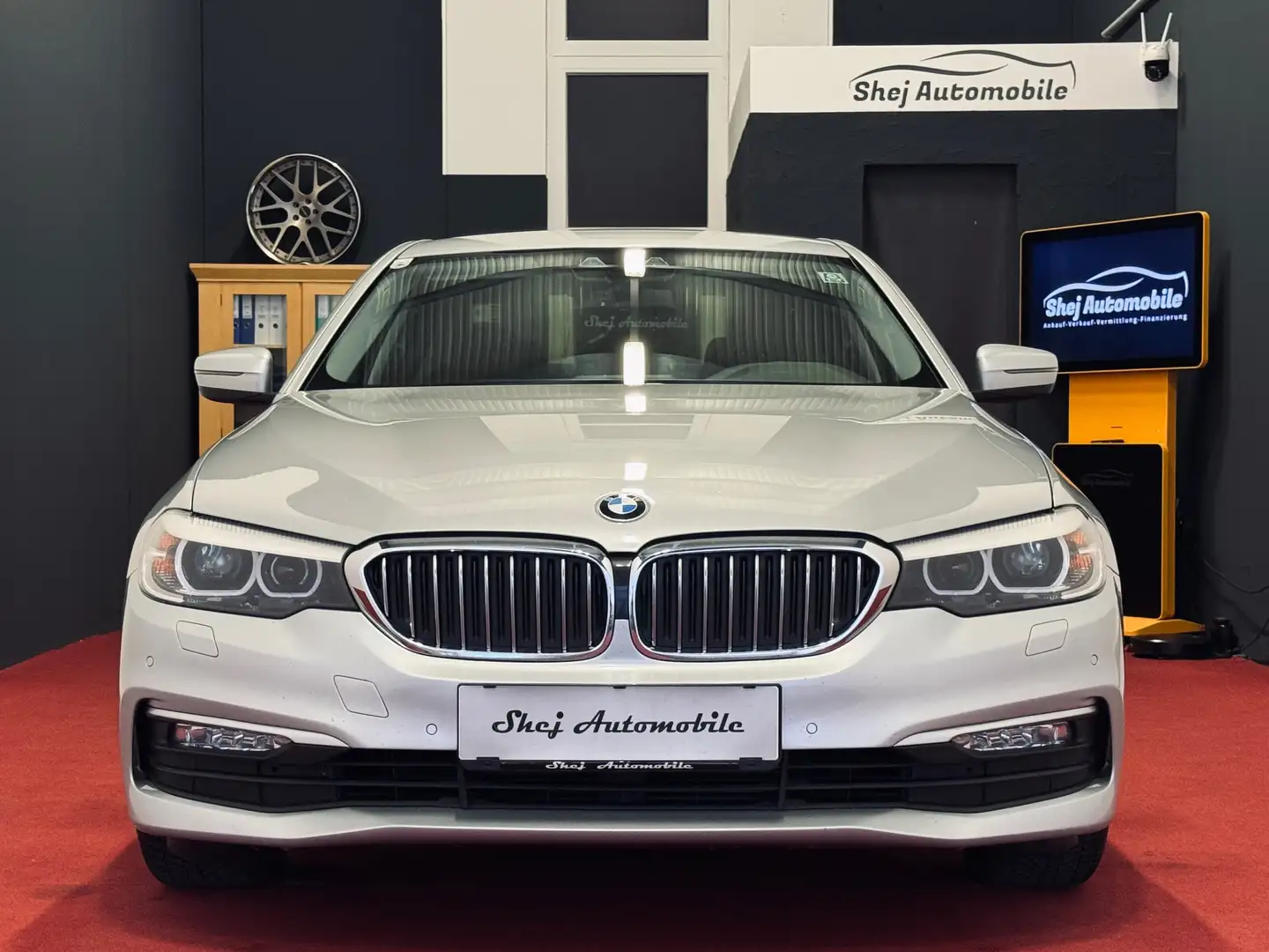 BMW 520 520 d Automatik Grau - 2
