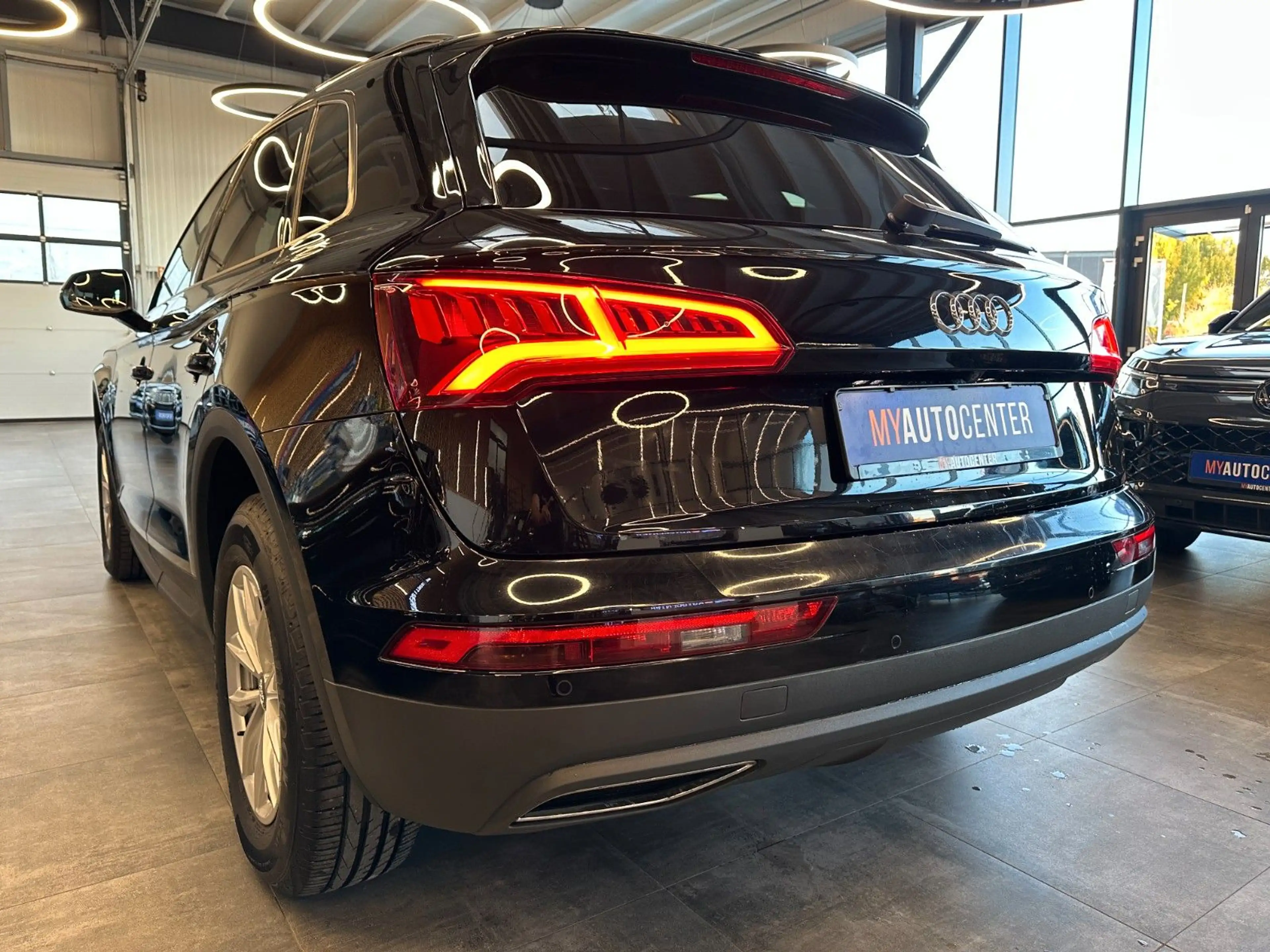 Audi Q5 *KEYLES*3-ZONEN*AHK*ACC*CAM*SPHTA*LED* — photo 5