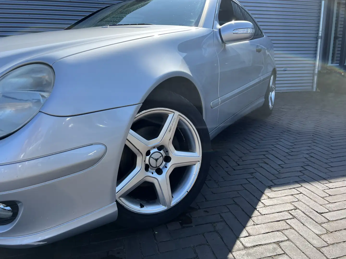 Mercedes-Benz C 160 Sportcoupé Grau - 2