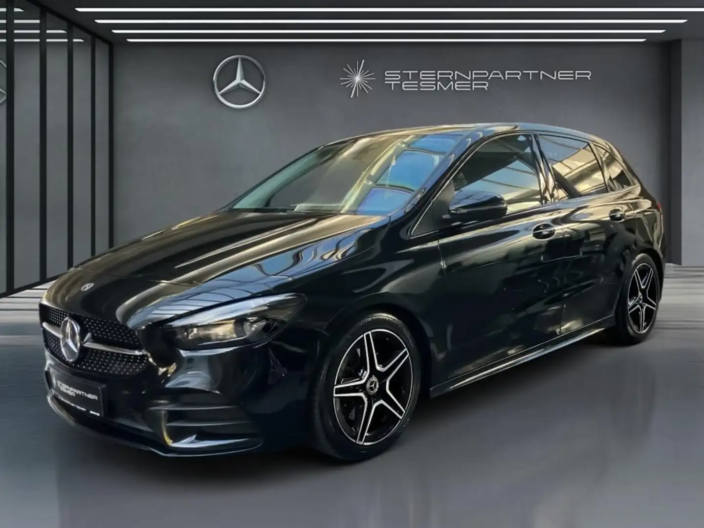 Mercedes-Benz B 220 d 4M +AMG+Night+MBUX+KAMERA+AHK+SHZ+AUT Schwarz - 1