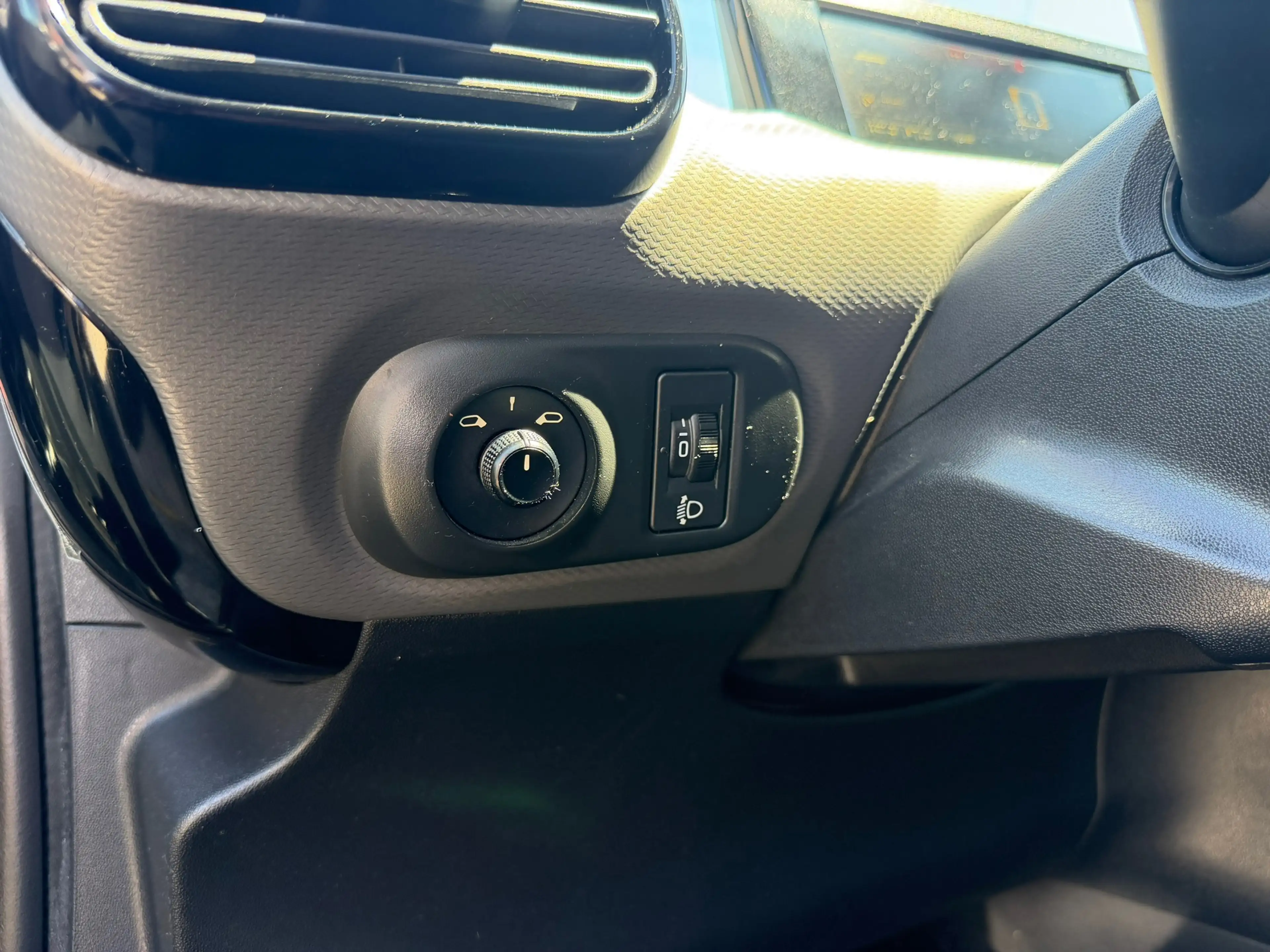 Citroen C4 Cactus 1.2 PureTech Business/ nap/ 1e EIG/ dealeronderhou — photo 19