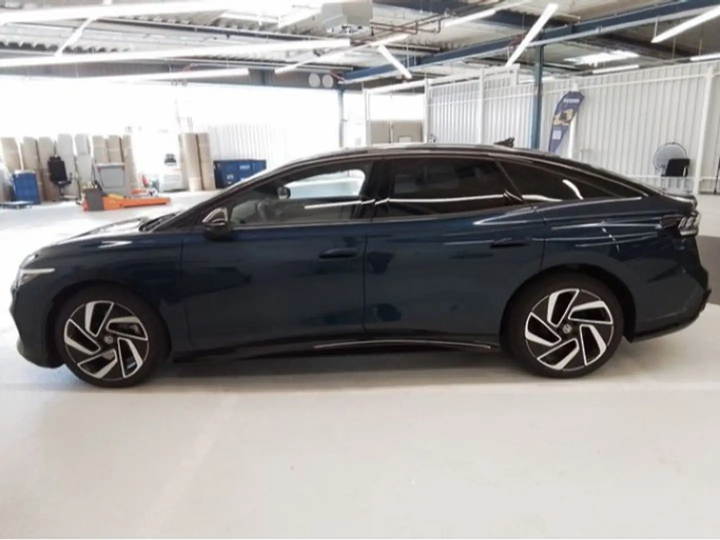 Volkswagen ID.7 Pro S Navi AHK IQ.LIGHT - LED-Matrix-Schein Blau - 2