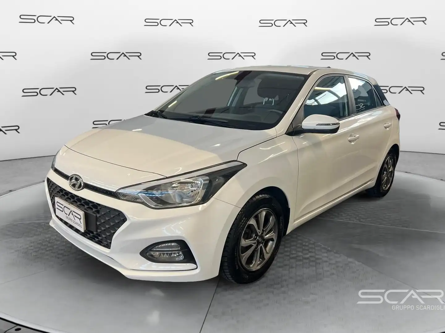 Hyundai i20 i20 1.2 5 porte Connectline Blanc - 1