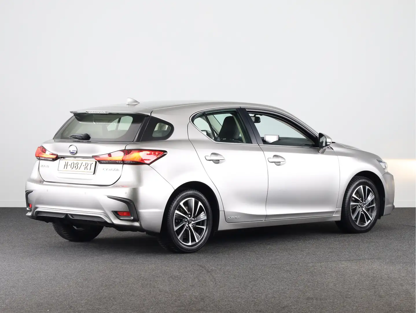 Lexus CT 200h Business Line | Cruise Control | Navigatie | Parke Grau - 2