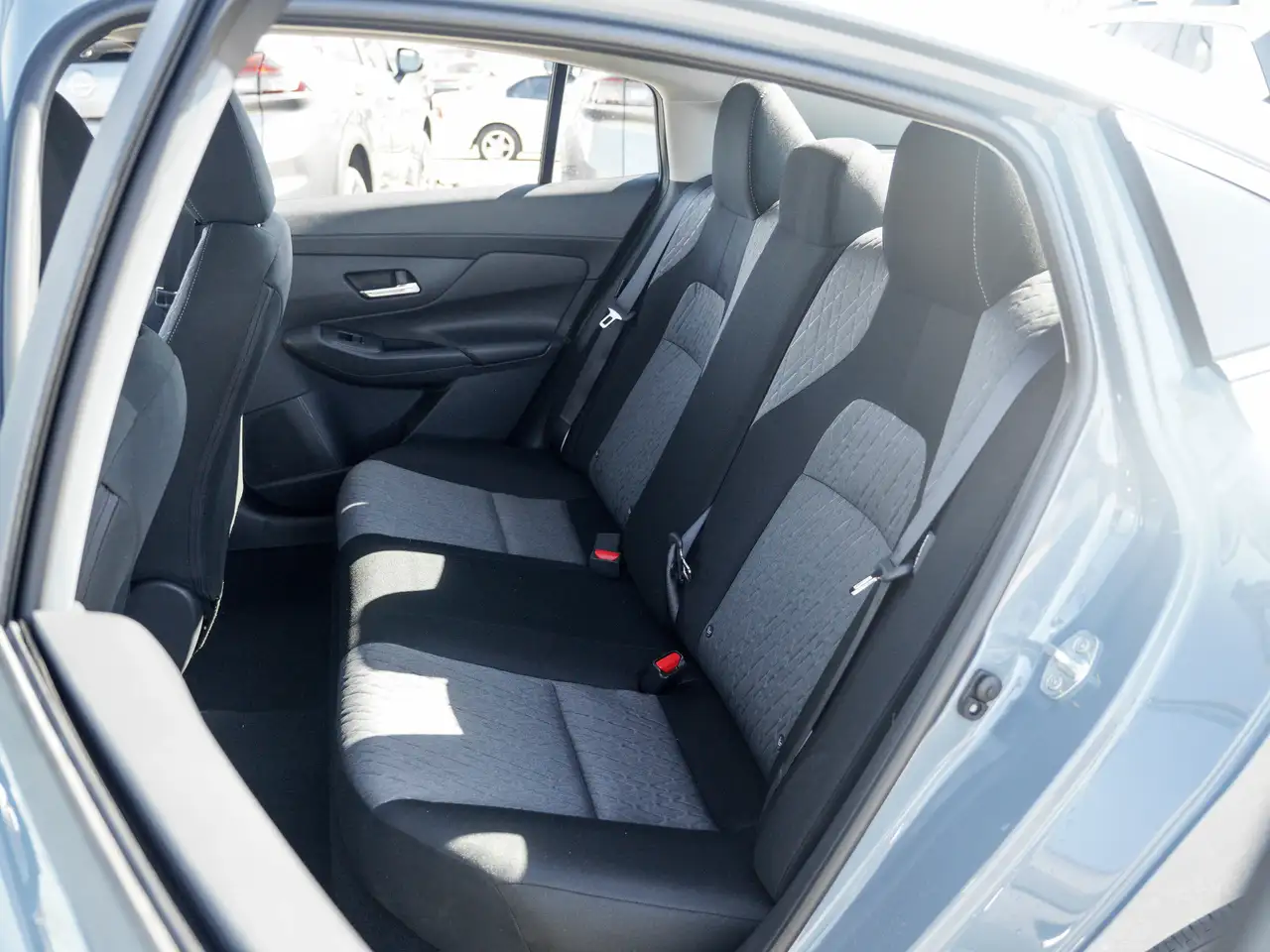 Nissan Sentra снимка Nissan Sentra