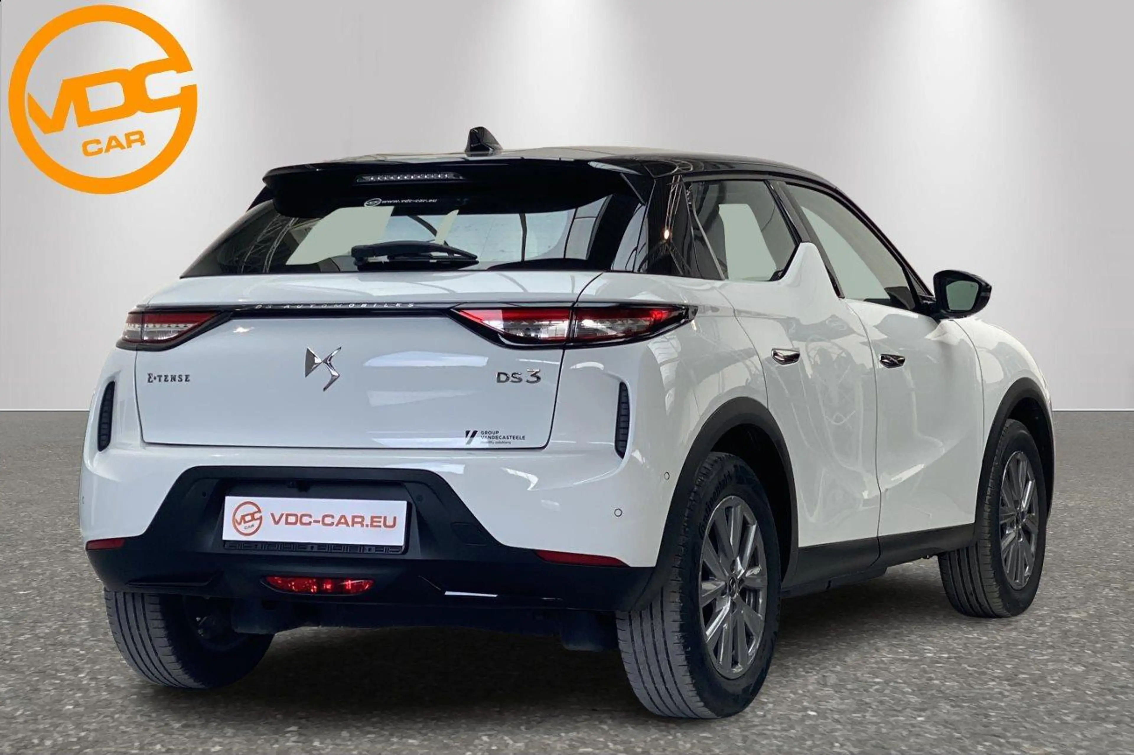 DS Automobiles DS 3 BASTILLE E-TENSE — photo 3