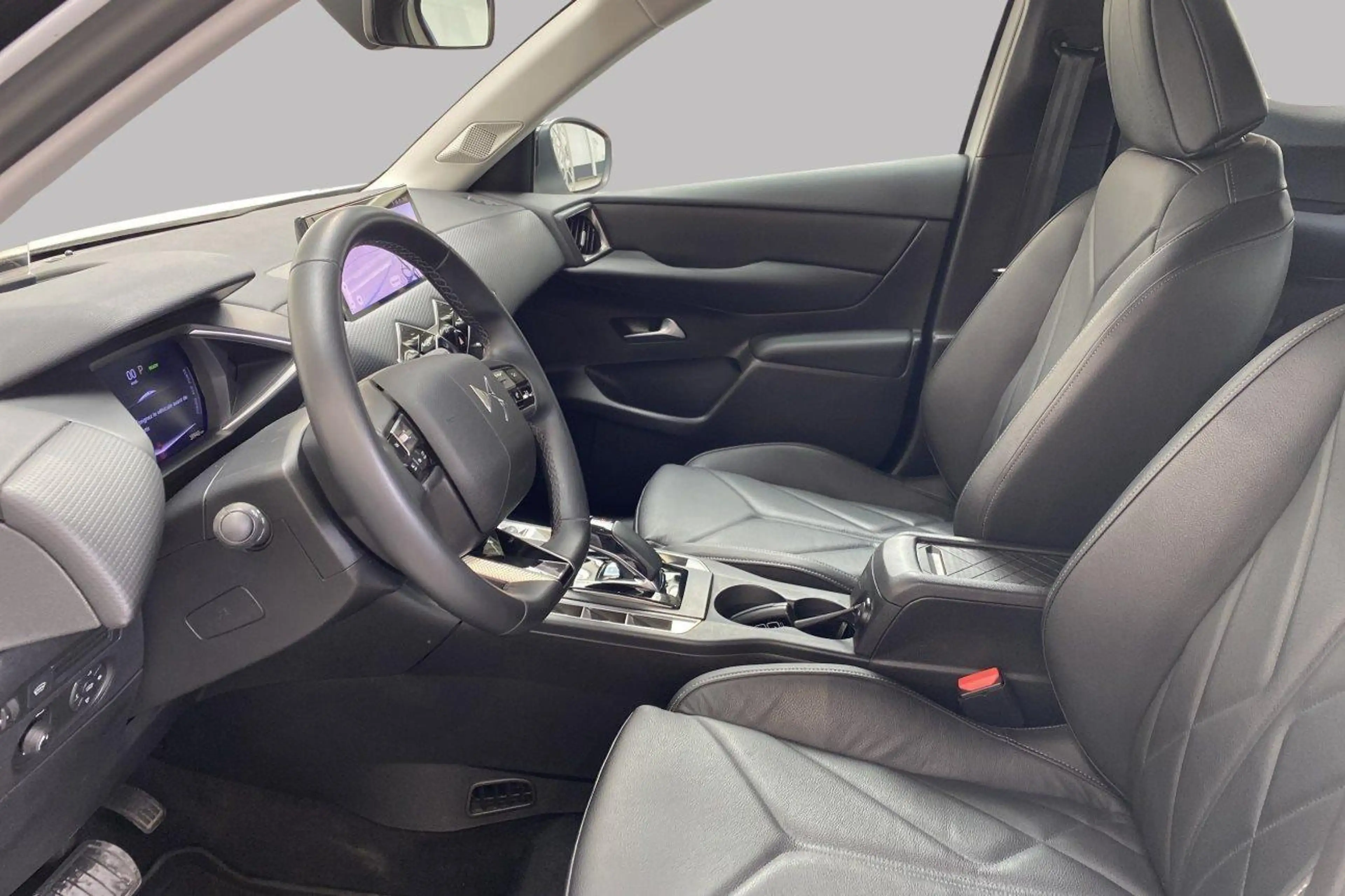 DS Automobiles DS 3 BASTILLE E-TENSE — photo 10