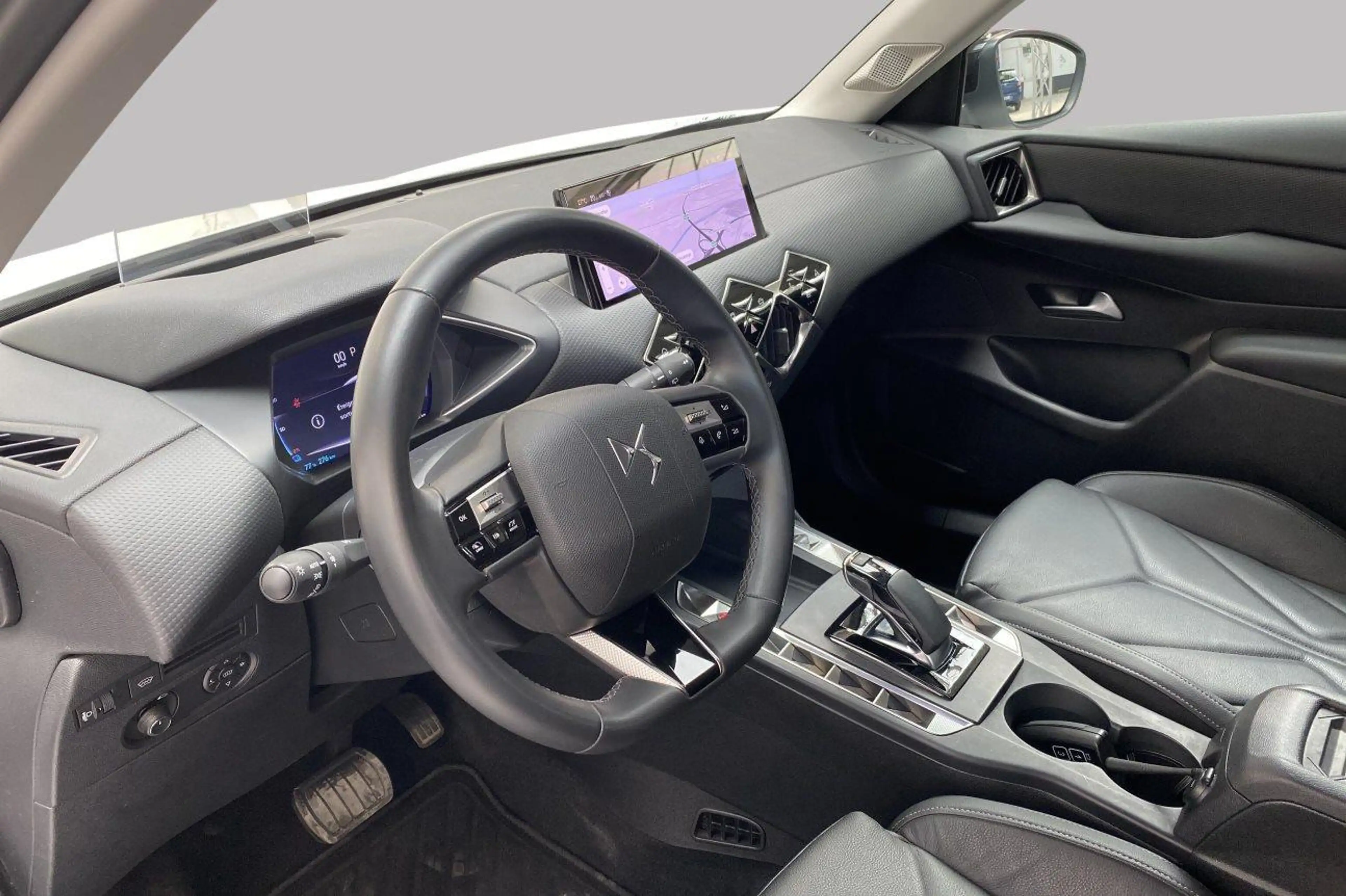 DS Automobiles DS 3 BASTILLE E-TENSE — photo 9