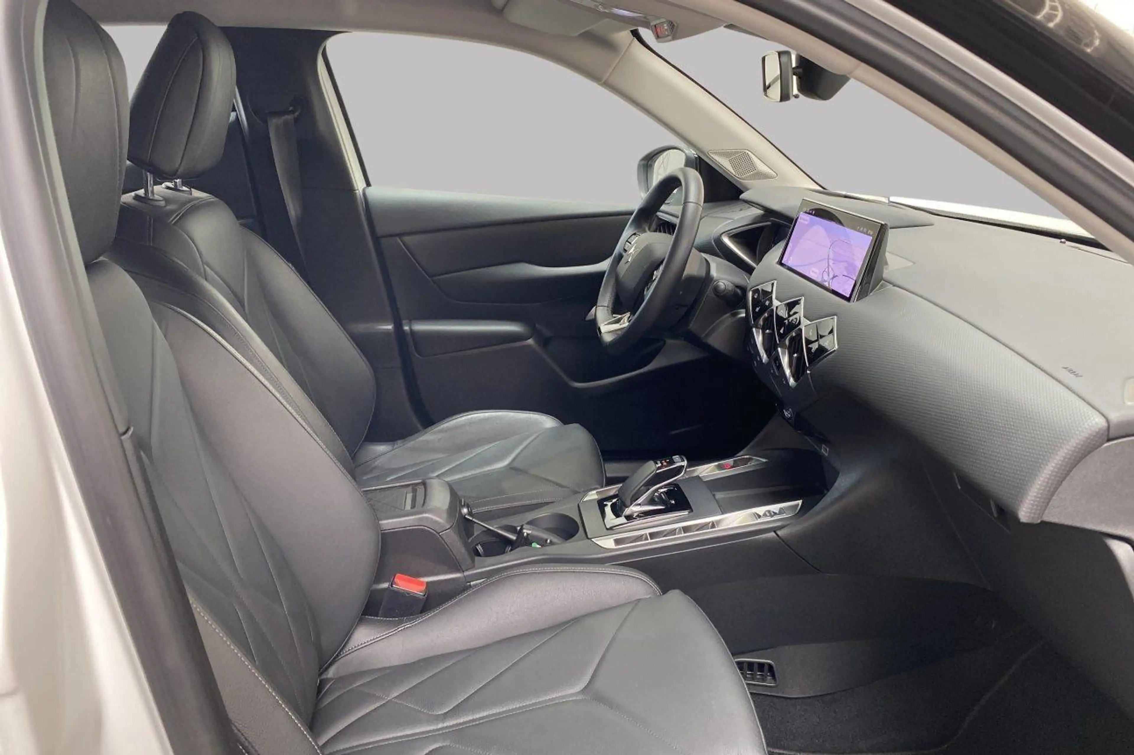 DS Automobiles DS 3 BASTILLE E-TENSE — photo 8