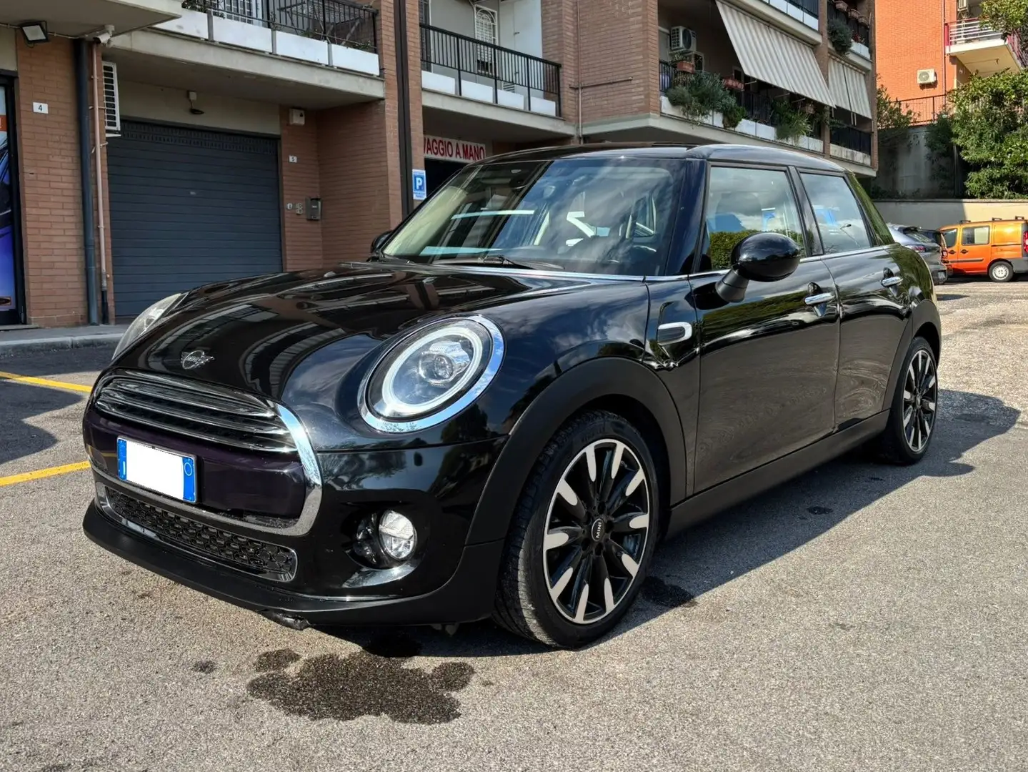 MINI Cooper D Mini 1.5 Cooper D Hype 5p auto my18 Schwarz - 1