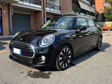 Mini 1.5 Cooper D Hype 5p auto my18