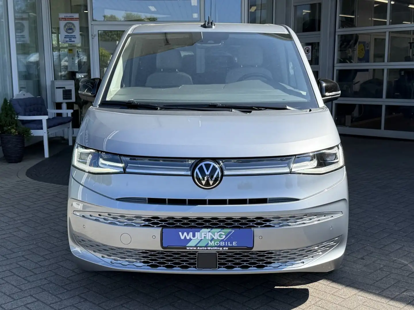 Volkswagen T7 Multivan 2.0 Tdi-DSG STYLE AHK Pan-D Navi-Pro Silber - 2