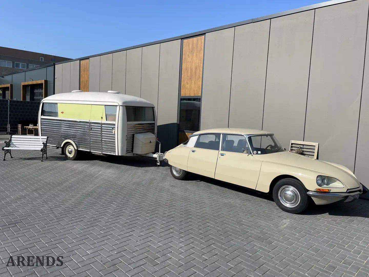 Citroen DS DS20 met Arverne Caravan Bej - 1