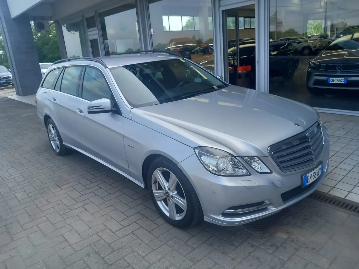Mercedes-Benz E 220 Classe E - W212 SW SW cdi be Elegance FL Zilver - 1