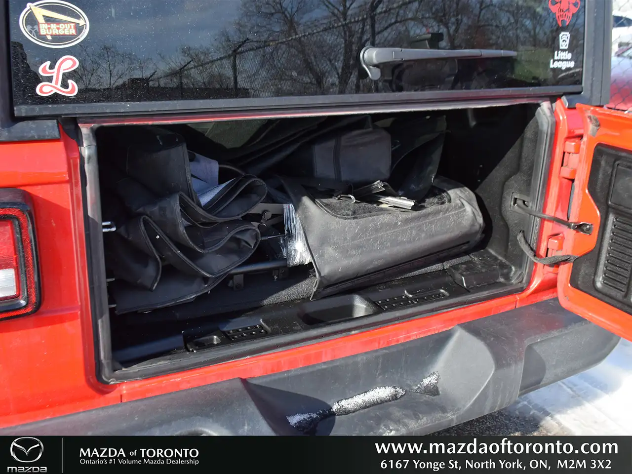 Jeep Wrangler снимка Jeep Wrangler