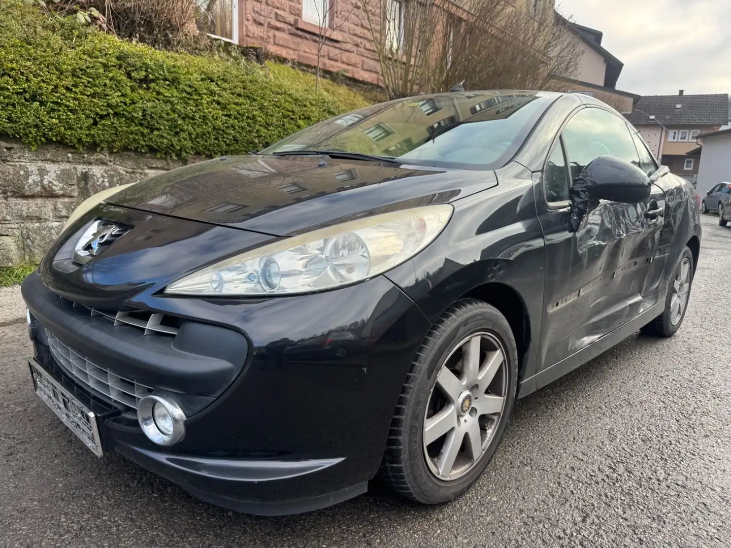 Peugeot 207 CC Cabrio-Coupe Sport*110KW*Leder*150PS* Schwarz - 2