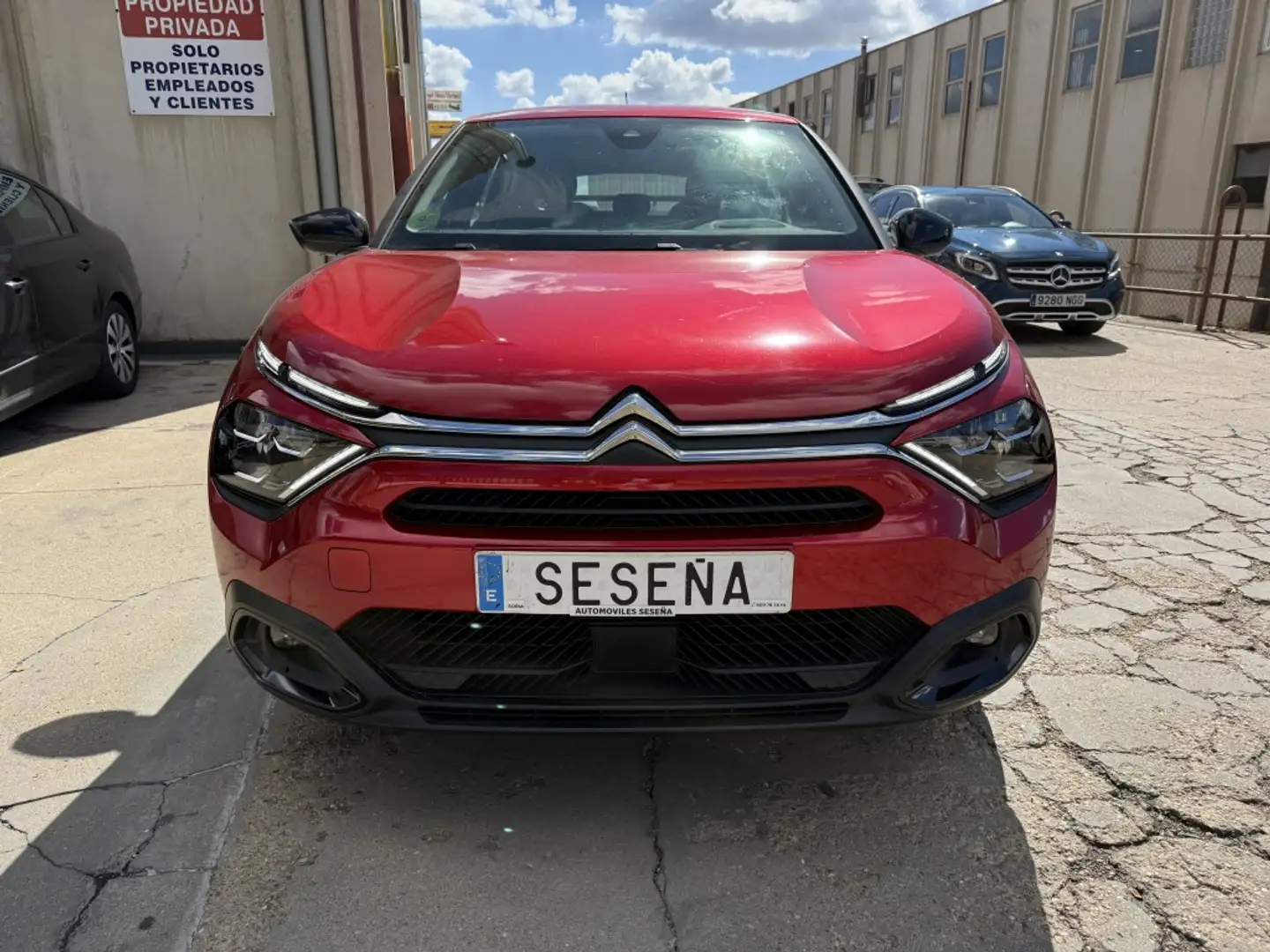 Citroen C4 1.5 BlueHDI S&S Feel Pack 110 Rouge - 1