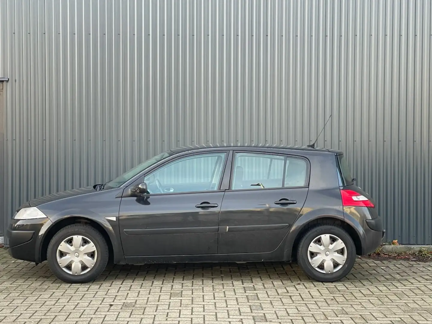 Renault Megane 1.6 16V Business Line Fekete - 2