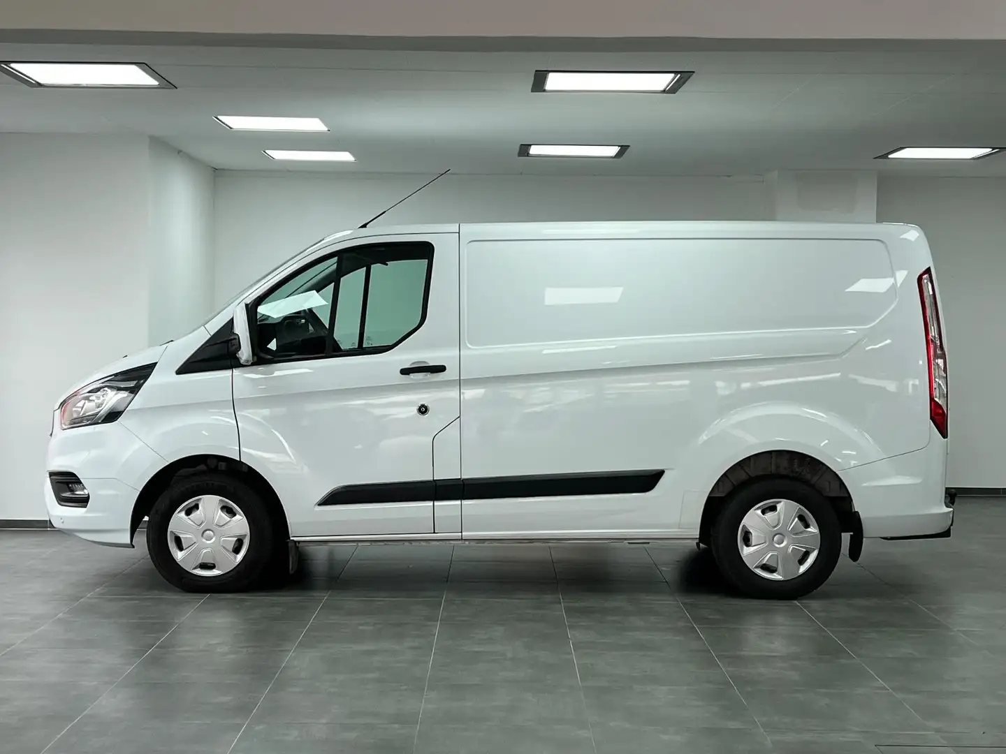 Ford Transit Custom 300 L1 Trend/NAV/KAM/AHK/SHZ/CARP Weiß - 2