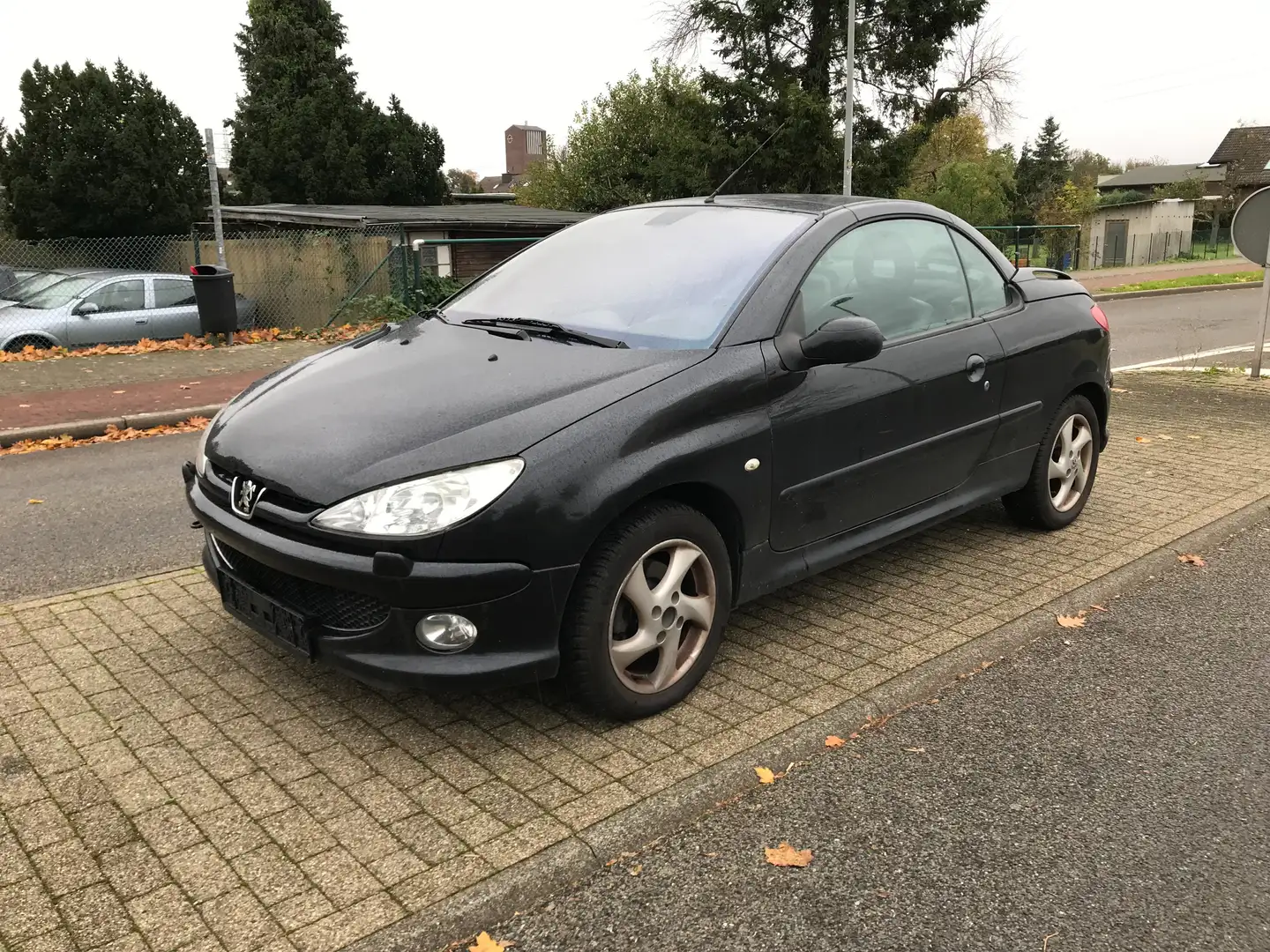 Peugeot 206 CC Platinum Klimaautomatik Alufelgen Euro 4 Schwarz - 1