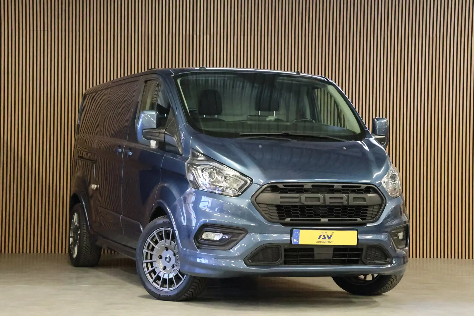 Ford Transit Custom 310 2.0 TDCI 170 PK AUT L2H1 Sport | BPM VRIJ | Ca Blau - 2