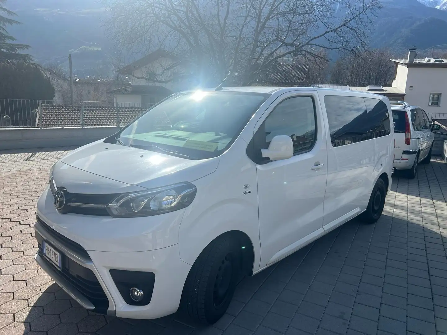 Toyota Proace Verso 1.6d 9 posti Bianco - 2