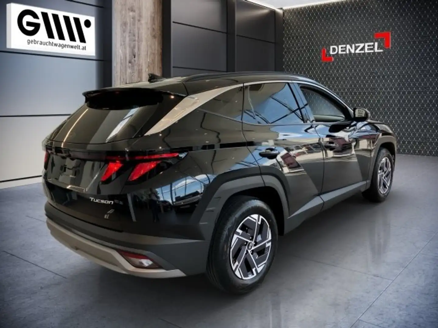 Hyundai TUCSON NX4 Jubile 1,6 T-GDi HEV 4WD AT Schwarz - 2