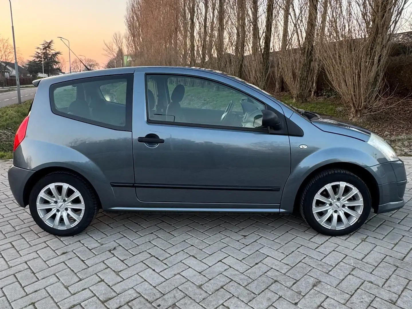 Citroen C2 C2 1.4i Caractère Grijs - 2