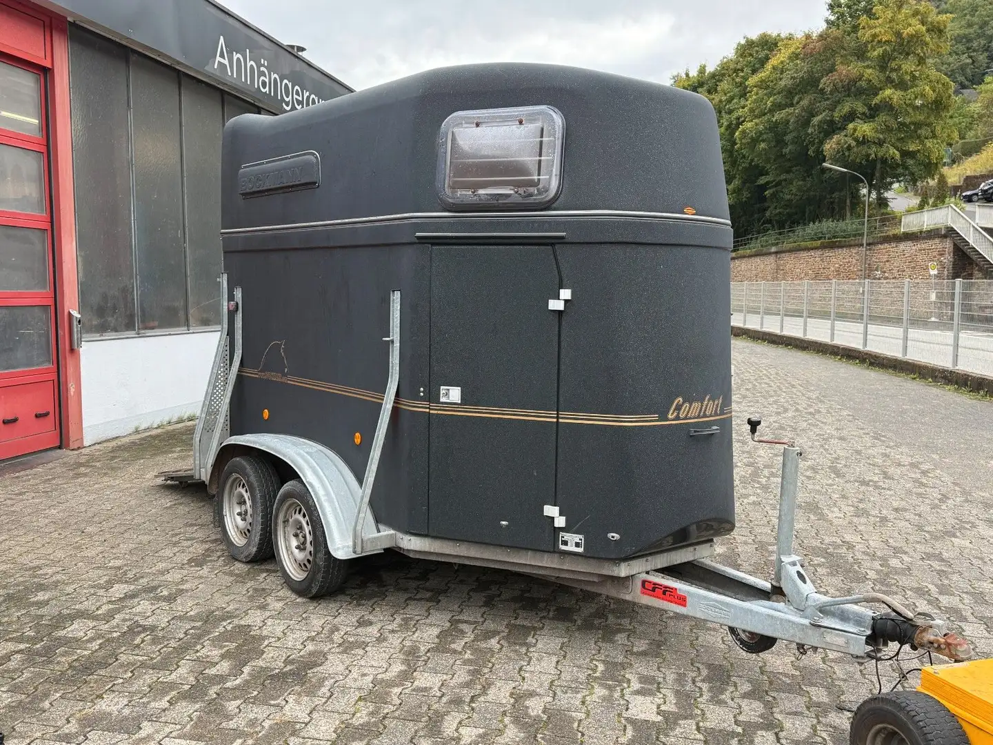 Böckmann Comfort 2.000kg Vollpoly mit Sattelkammer - 2