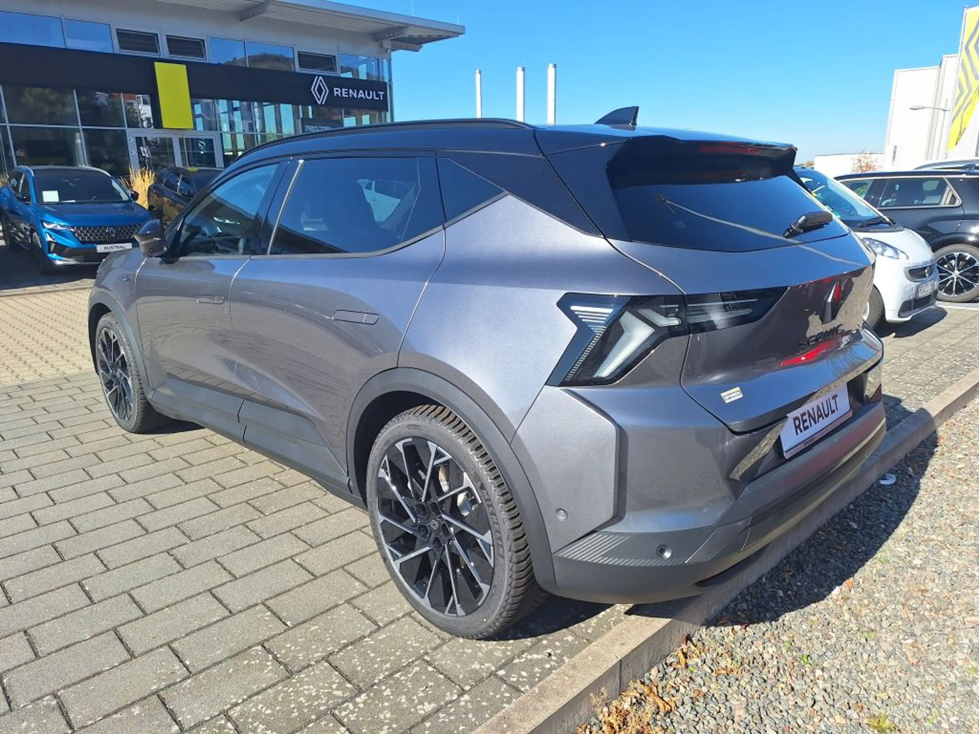Renault Scenic E-Tech 220 Long Range Esprit Alpine — photo 2